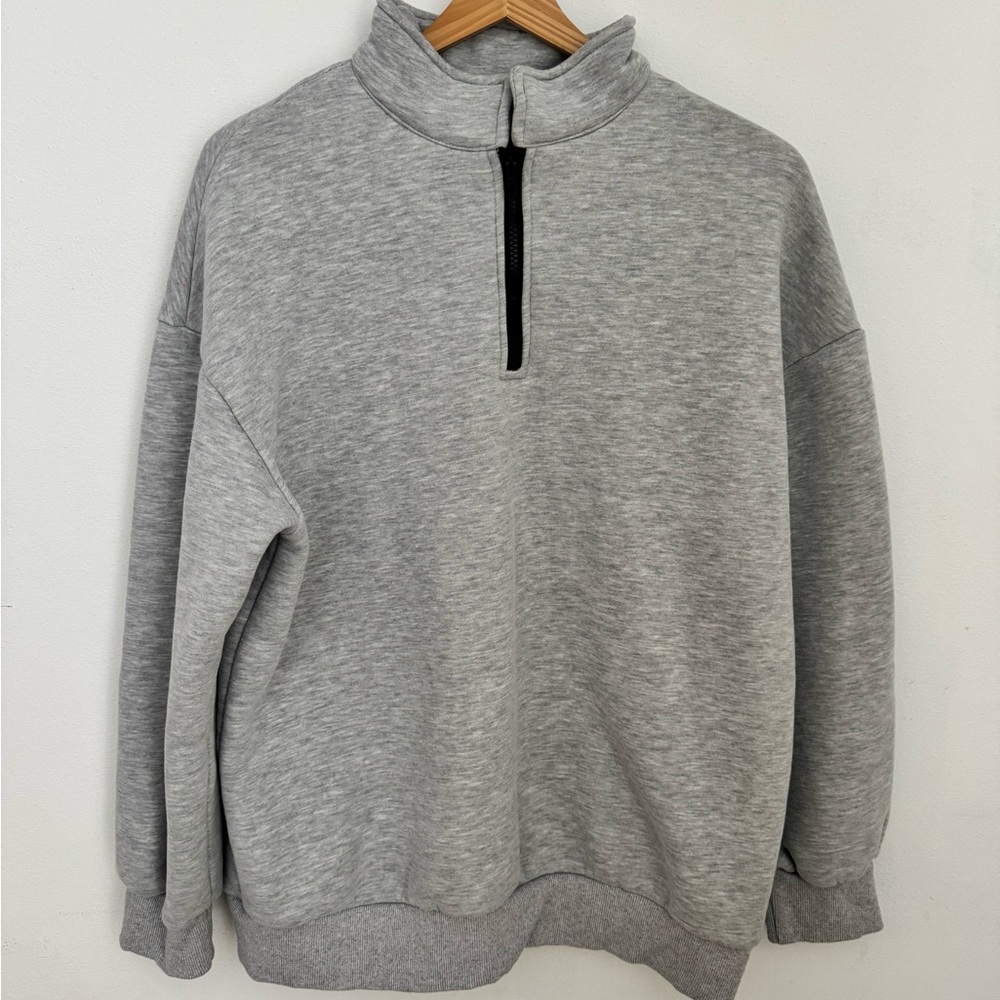 Oversized Classic Gray Zip-Up Sweater
